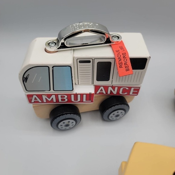 J'adore Paris Wooden Stacking Truck Toy Lot of 3 - Picture 7 of 12